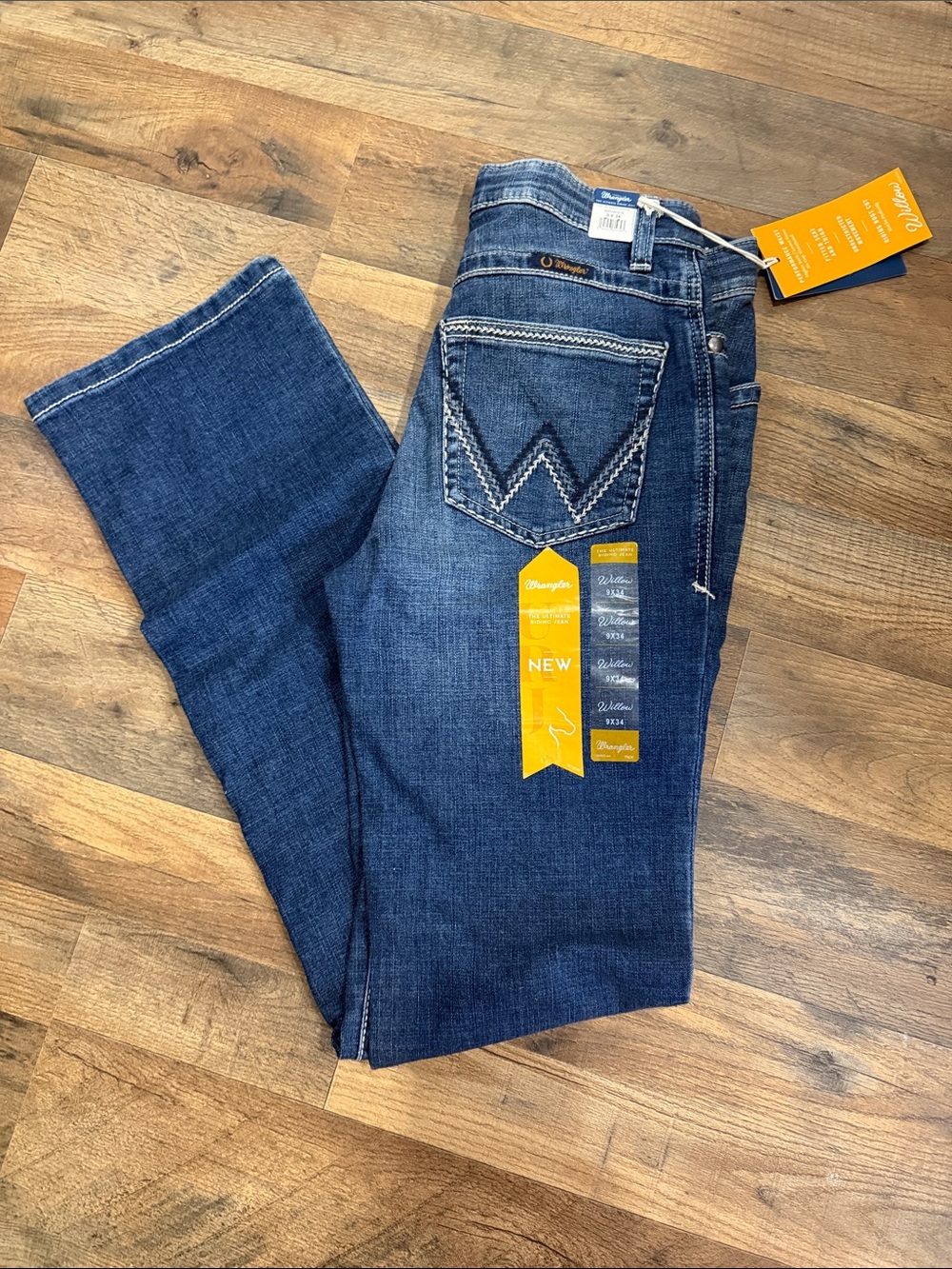 Wrangler Women’s Dark Blue Boot Cut Jeans with White Stitching